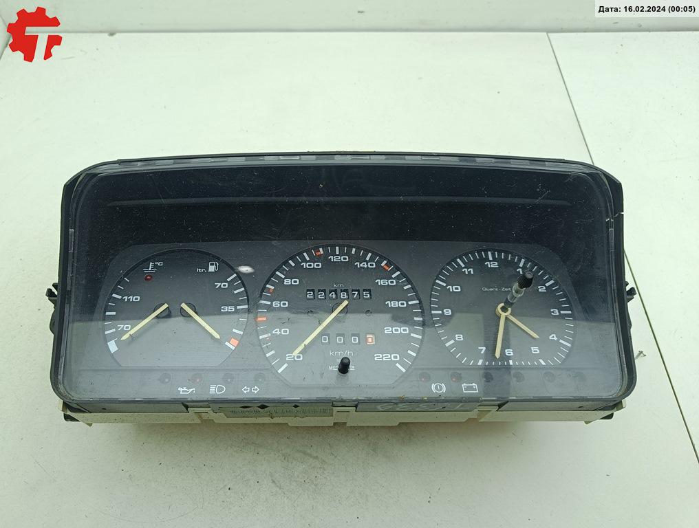 Щиток приборов (приборная панель) - Volkswagen Passat 3 (1988-1993)