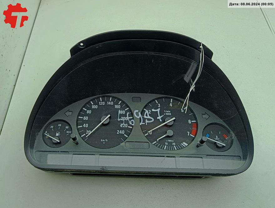 Щиток приборов (приборная панель) - BMW 7 E38 (1994-2001)