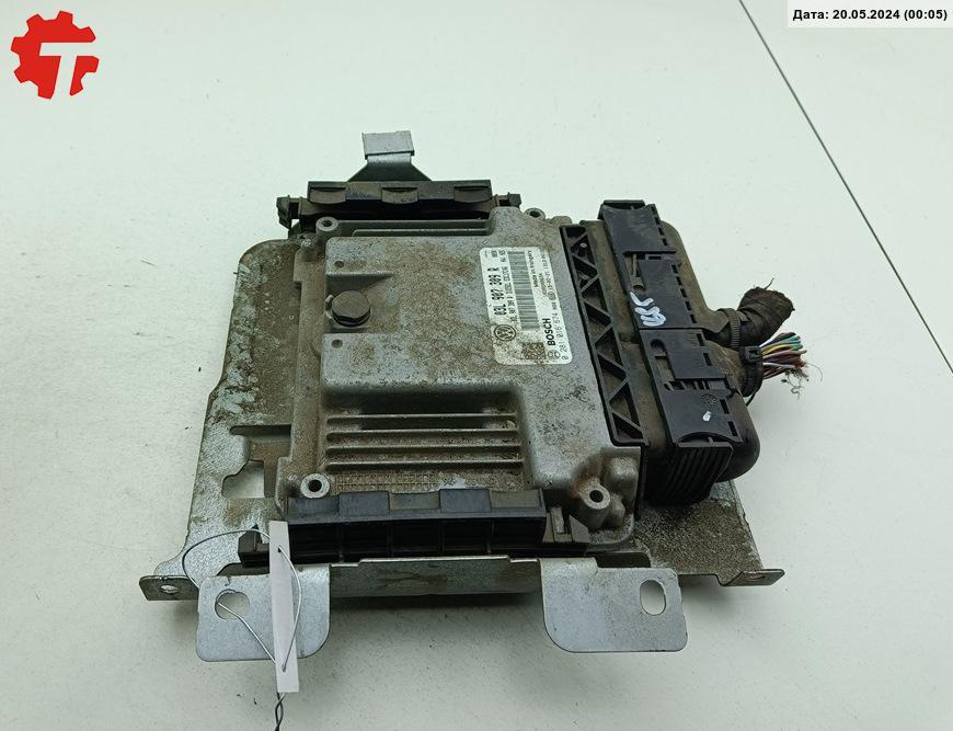 Блок управления ЭБУ (двигателя) - Volkswagen Caddy 4 (2015-2020)