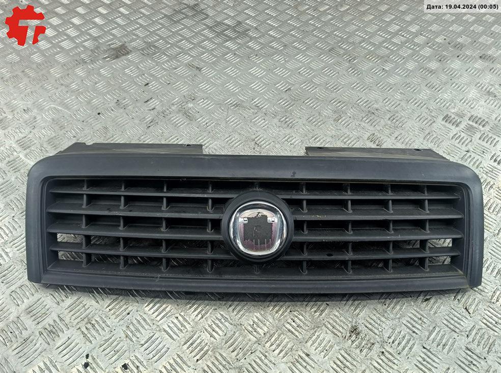 Решетка радиатора (капота) - Fiat Doblo (2000-2010)